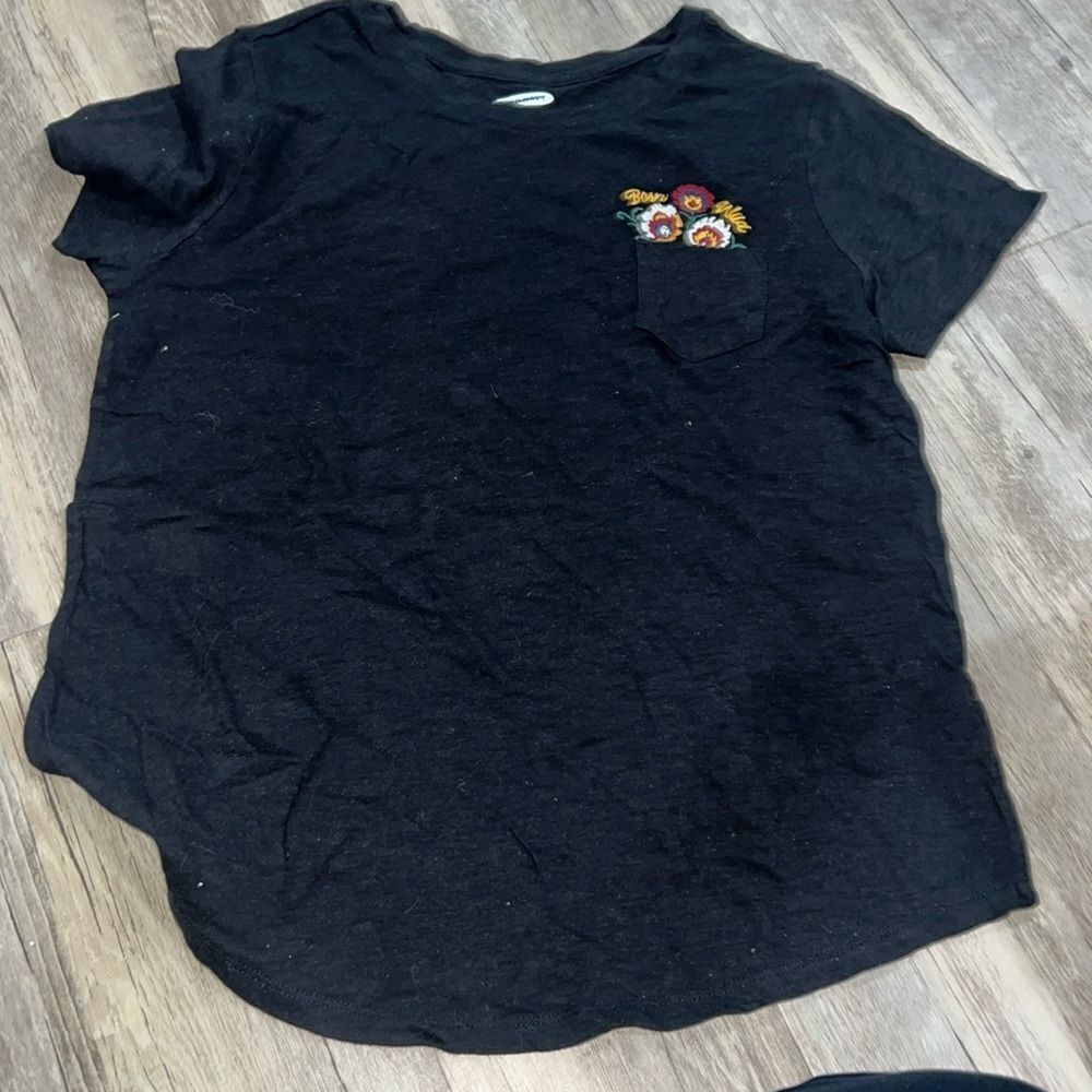 Old Navy top
